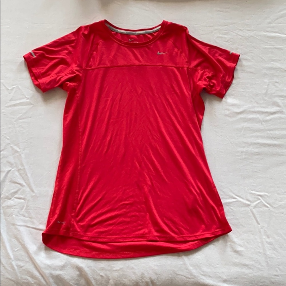 Women’s Nike running shirt